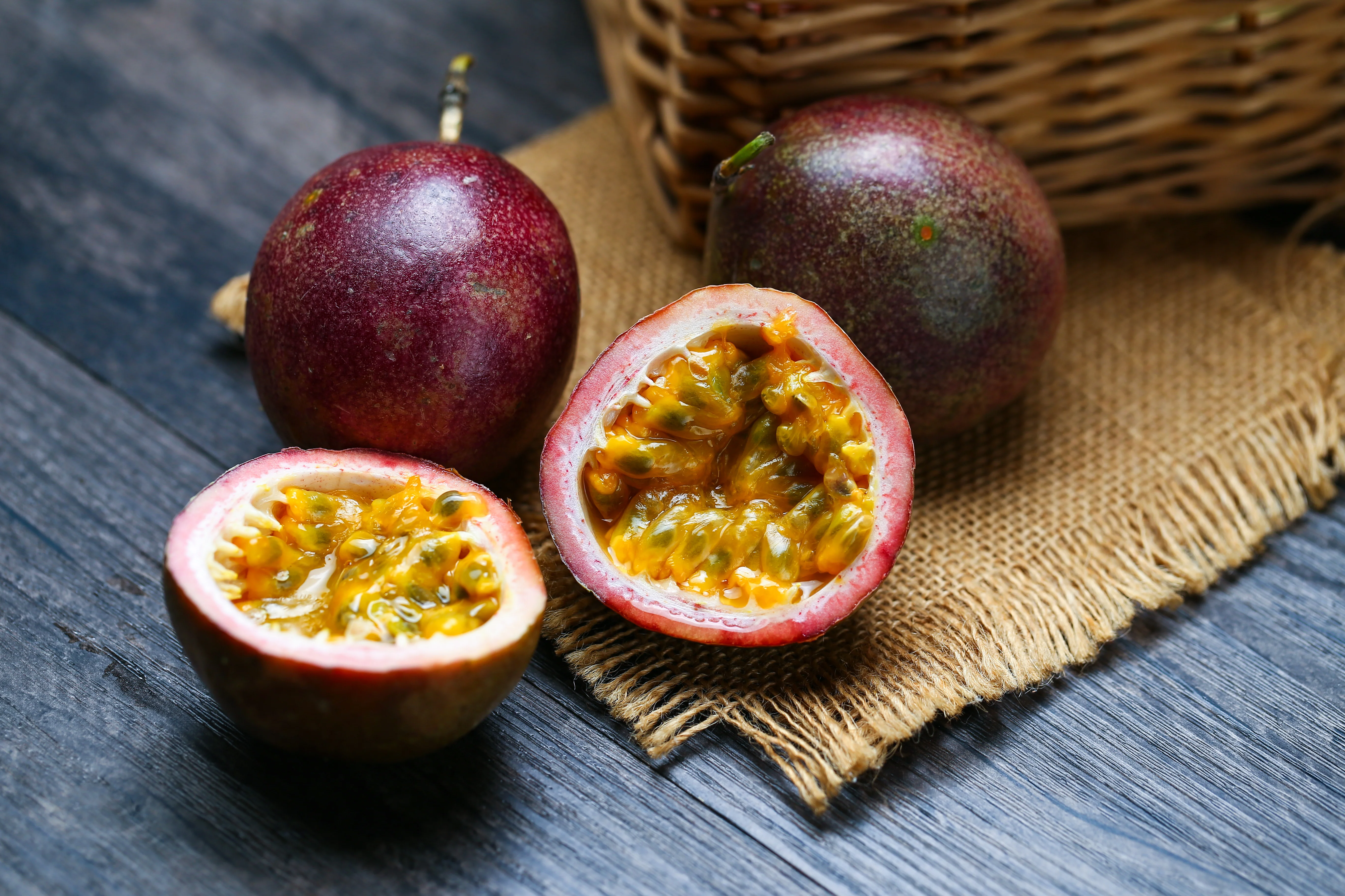 BLACK PASSIONFRUIT 140mm - Image 3