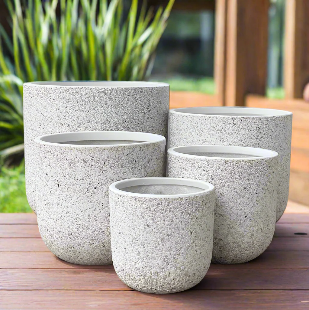 ELLIE PLANTER WHITE PEBBLE SMALL