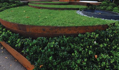STEEL EDGING 2.44M 390X2MM REDCOR - Image 3